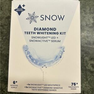 SNOW LED Teeth Whitening Kit NIB